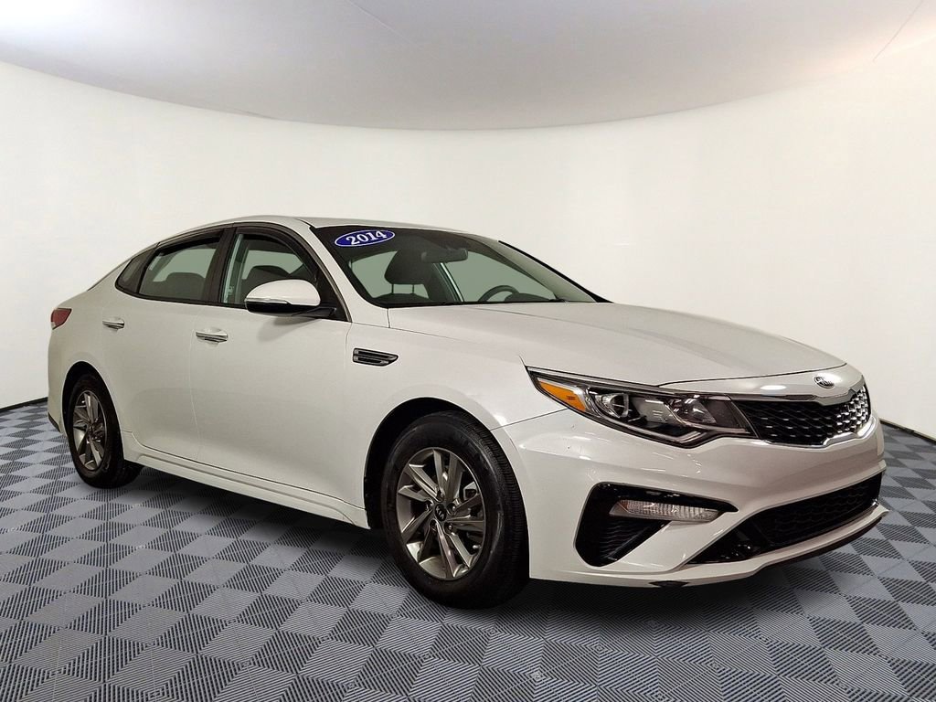 Used 2019 Kia Optima LX image 1