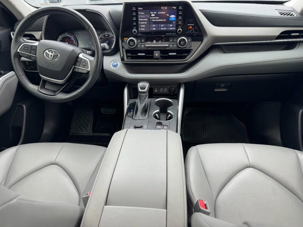 Certified 2022 Toyota Highlander XLE image 14