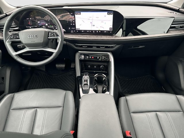 Certified 2025 Audi Q5 Premium AWD/4WD image 16