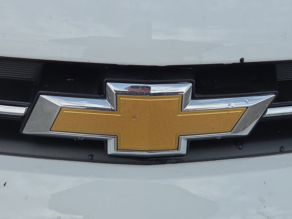 Used 2022 Chevrolet Trax LS w/ Tint and Cruise Package FWD image 11