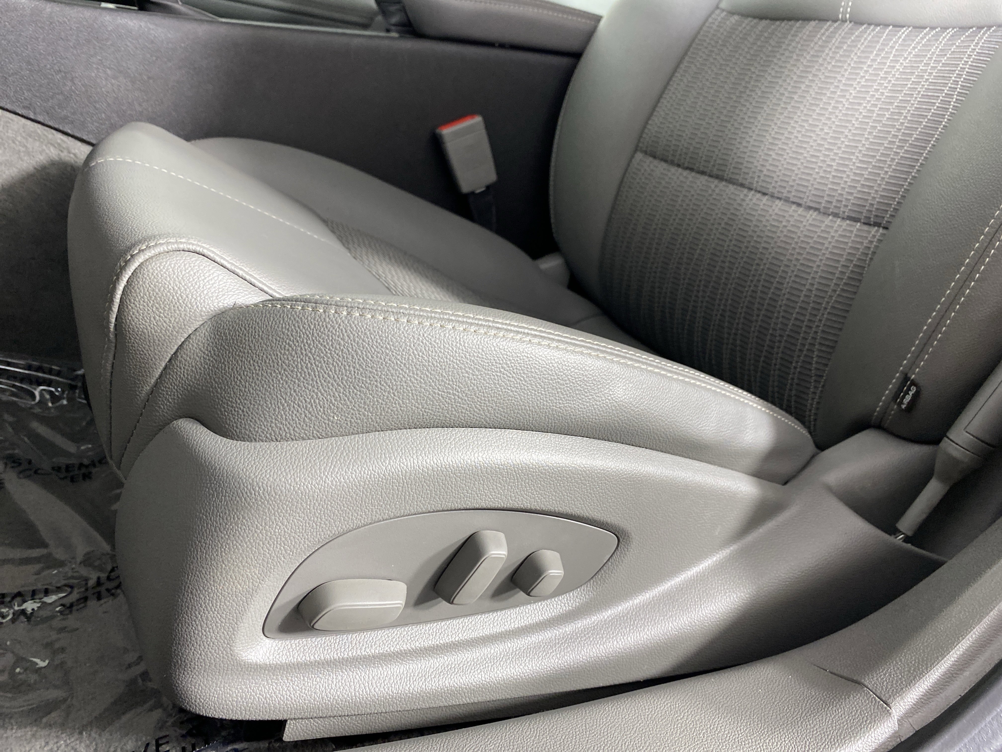 Used 2019 Chevrolet Impala LS FWD image 16