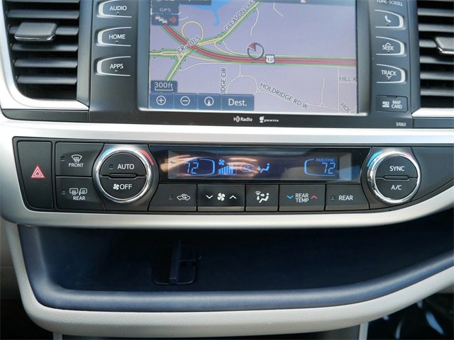 Used 2015 Toyota Highlander XLE image 20