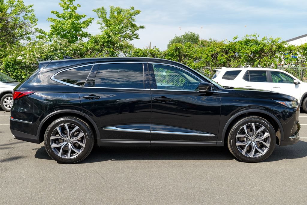 Used 2023 Acura MDX SH-AWD w/ Technology Package image 8
