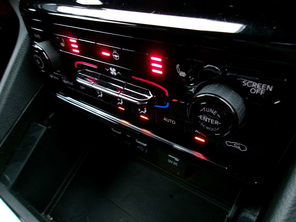 Certified 2024 Jeep Grand Cherokee Altitude image 24