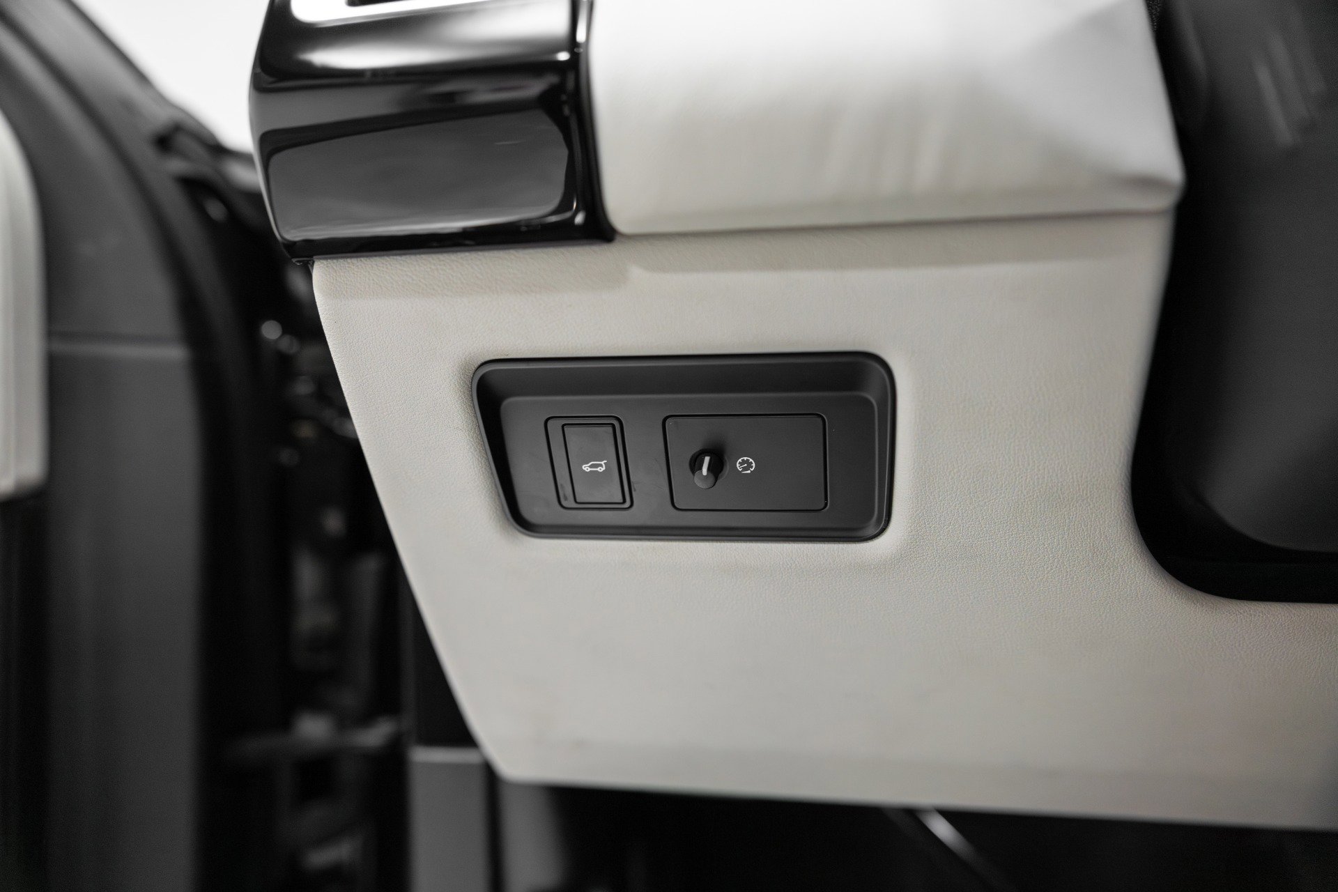 Used 2021 Land Rover Range Rover Westminster Edition image 52