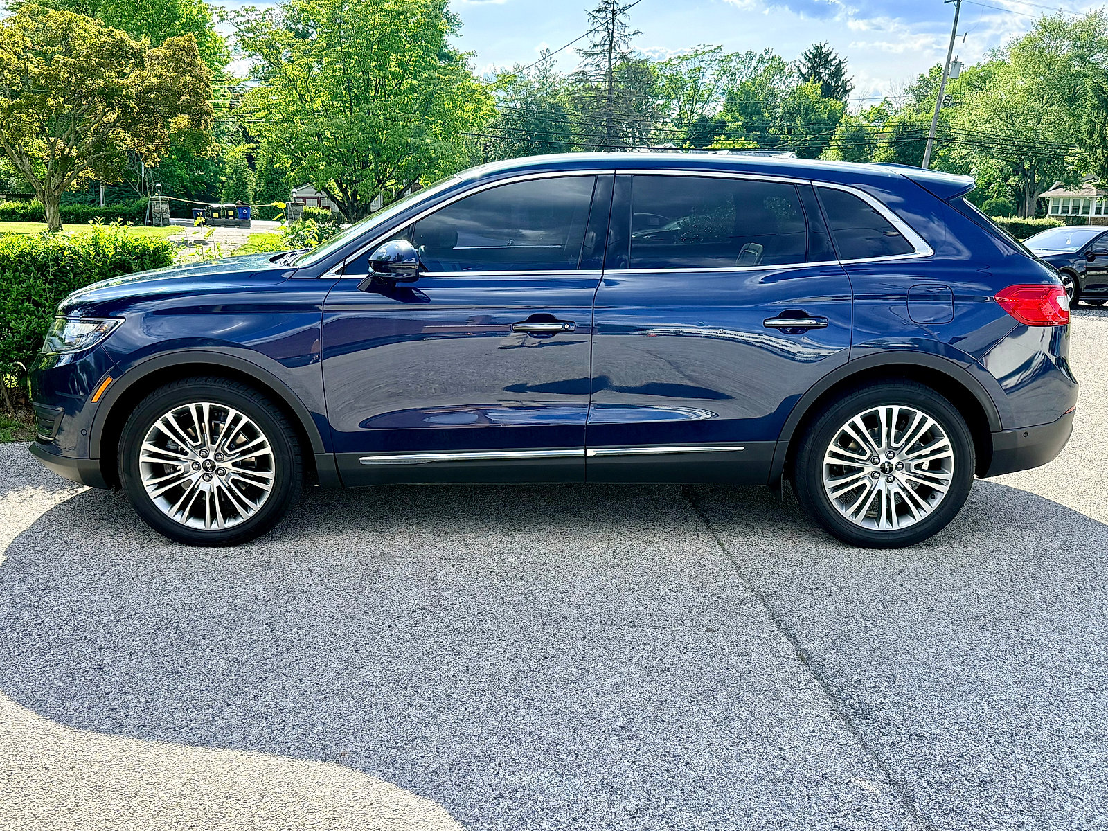 Used 2017 Lincoln MKX Reserve w/ Luxury Package AWD/4WD image 6