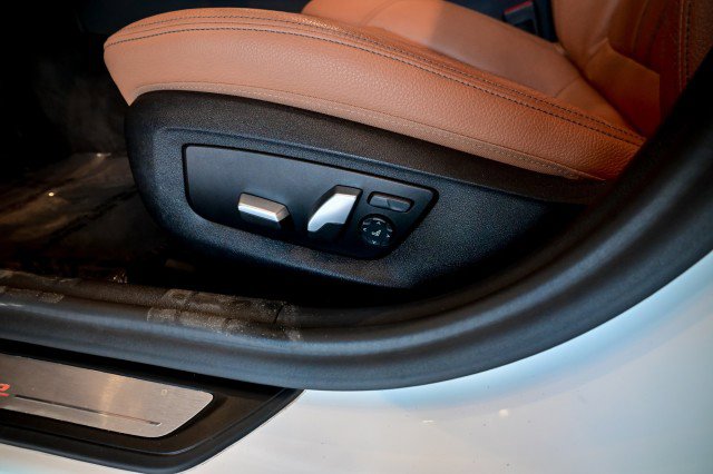 Used 2020 BMW 530i w/ Convenience Package image 15