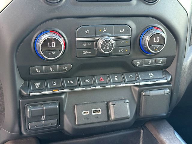 Used 2020 Chevrolet Silverado 2500 LTZ w/ LTZ Texas Edition image 19