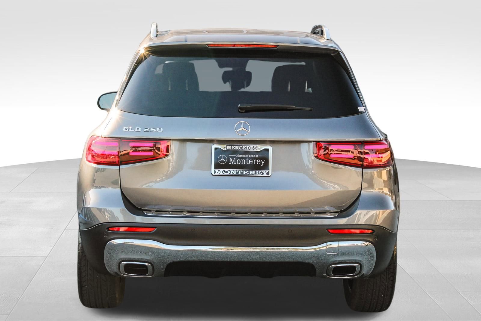 Certified 2024 Mercedes-Benz GLB 250 image 8