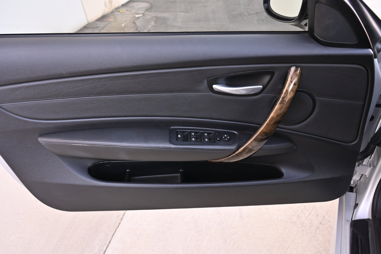 Used 2008 BMW 135i Convertible RWD image 30