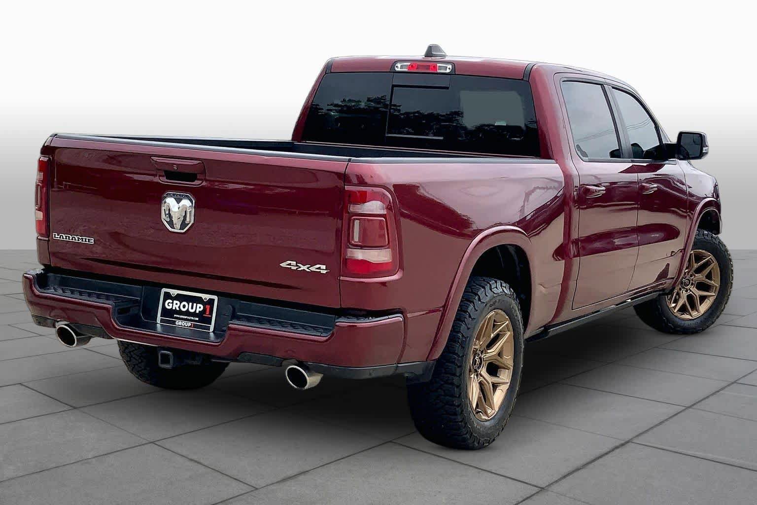 Used 2019 RAM 1500 Laramie AWD/4WD image 13