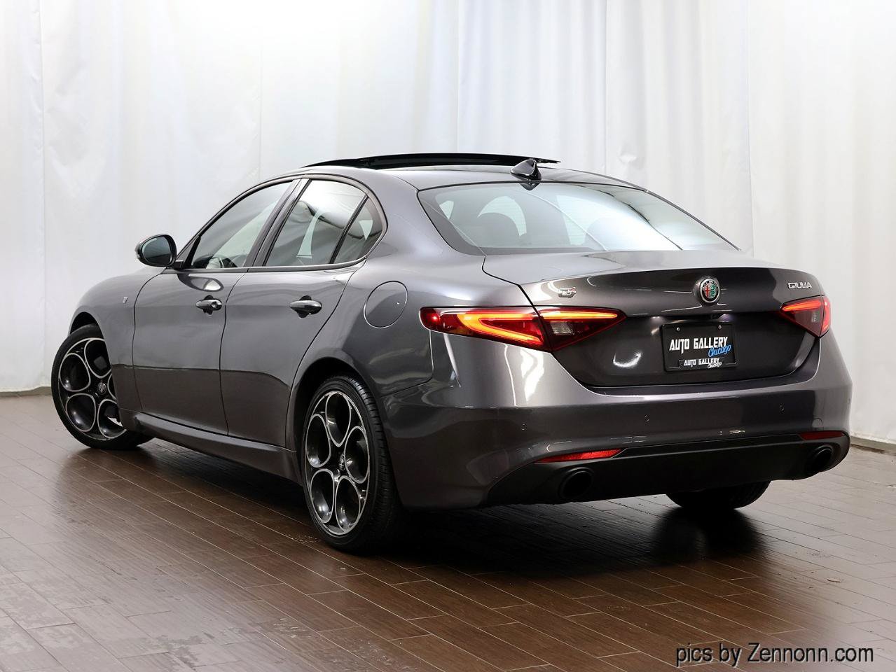 Used 2022 Alfa Romeo Giulia Ti AWD/4WD image 9