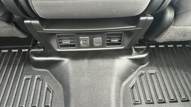 Used 2022 GMC Sierra 2500 SLE w/ SLE Convenience Package AWD/4WD image 23