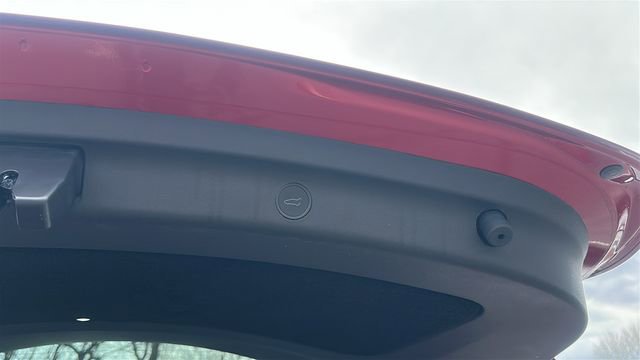 Used 2024 Tesla Model Y Long Range image 28