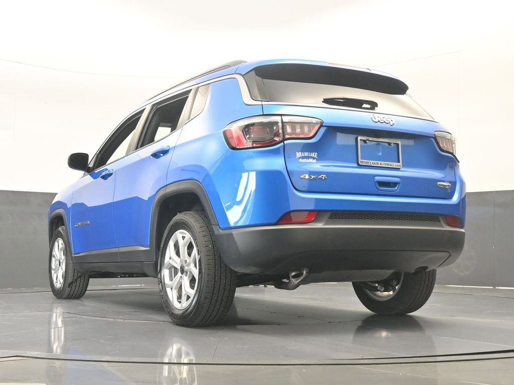 Used 2025 Jeep Compass Latitude AWD/4WD image 59