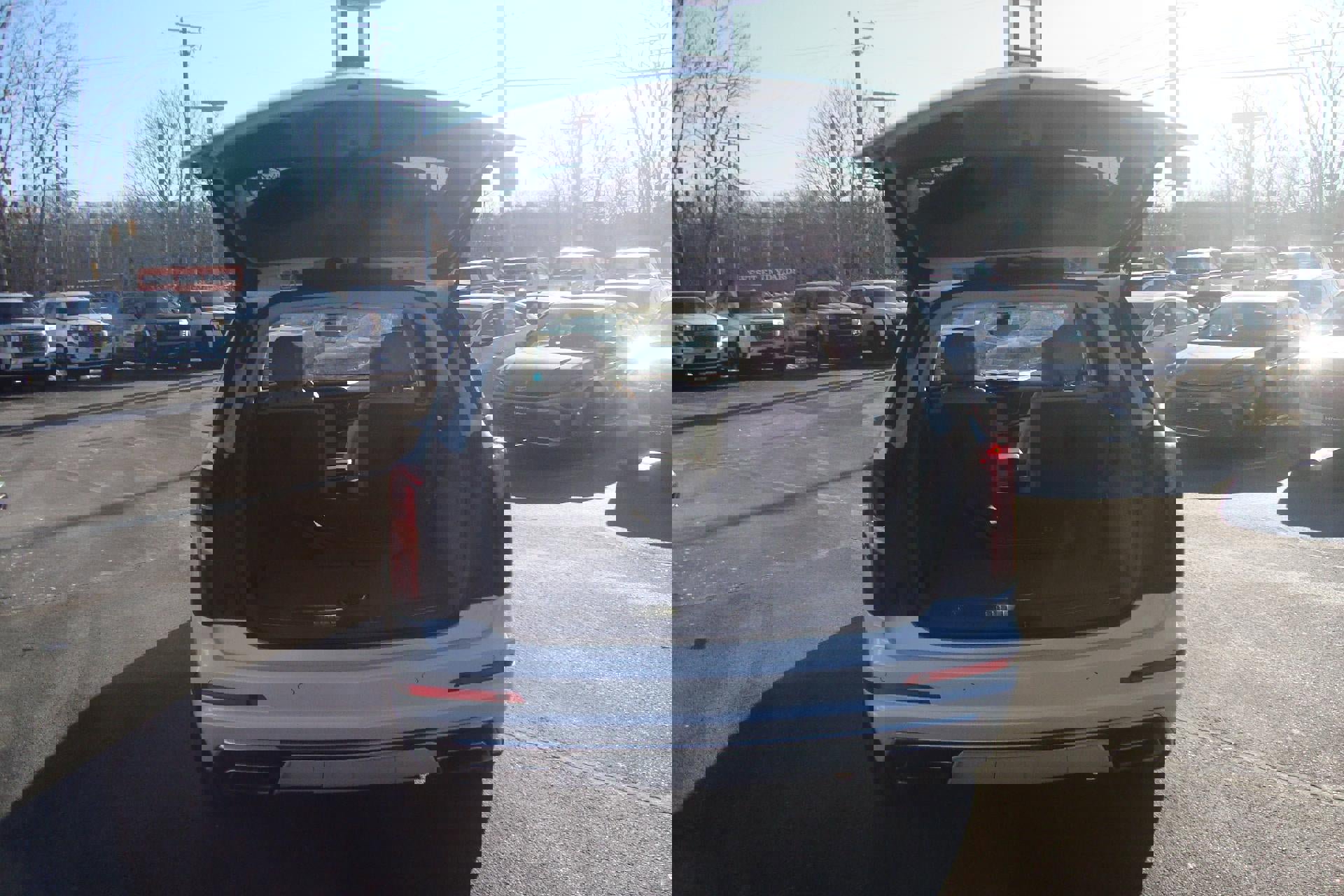 Used 2023 Cadillac XT6 Premium Luxury w/ Technology Package image 7