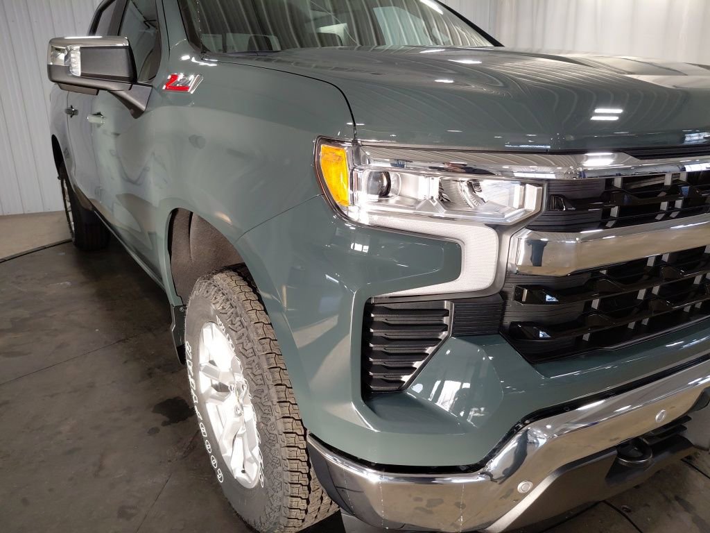 New 2026 Chevrolet Silverado 1500 LT image 14