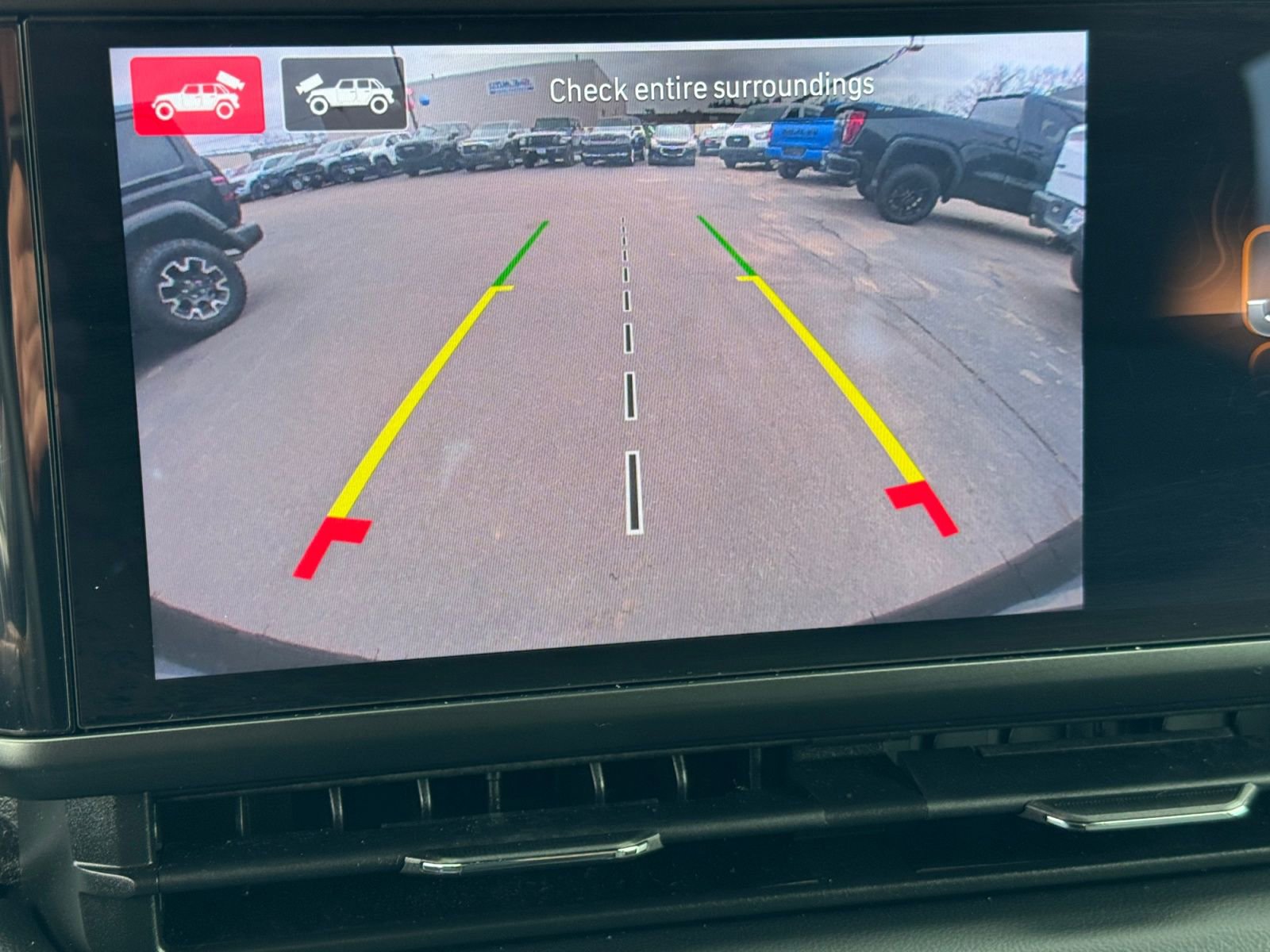 Used 2024 Jeep Wrangler Sahara w/ Technology Group AWD/4WD image 25