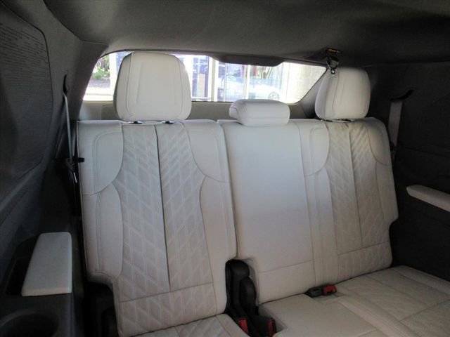 New 2026 Cadillac Escalade IQ Sport 1 w/ LPO, ONYX Package image 33