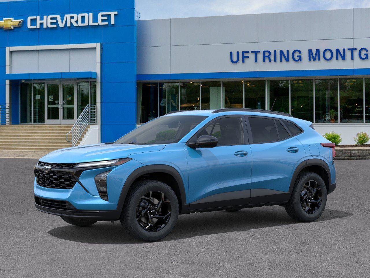New 2026 Chevrolet Trax LT w/ Midnight Edition FWD image 2