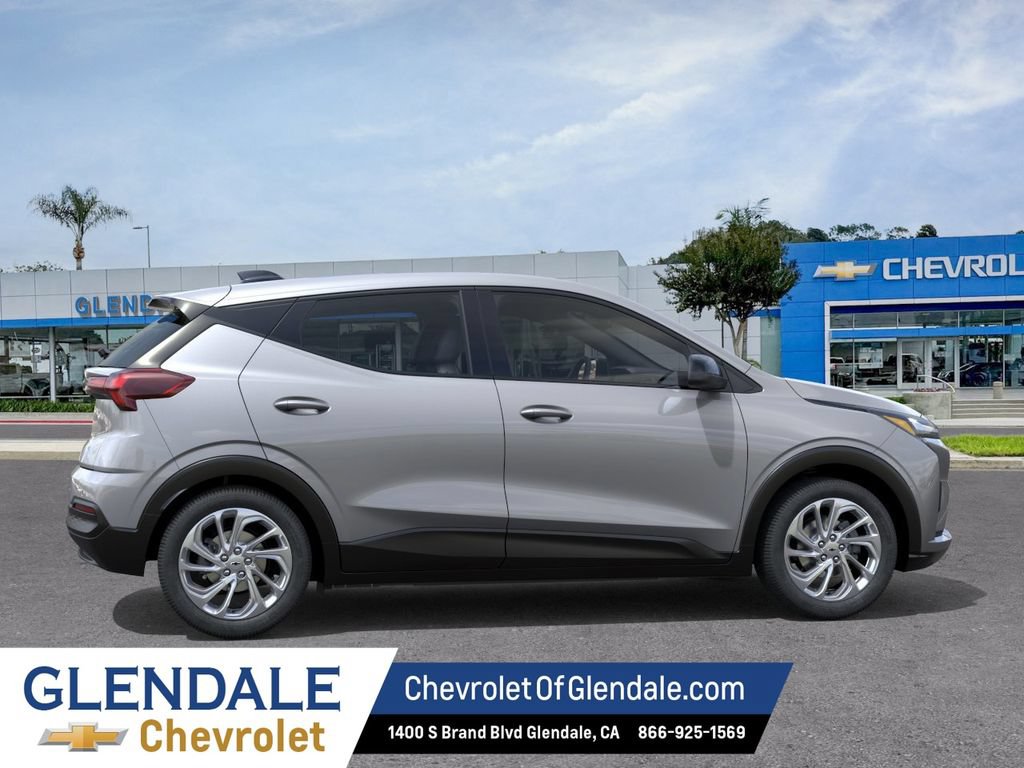 New 2027 Chevrolet Bolt LT w/ Comfort Package FWD image 5
