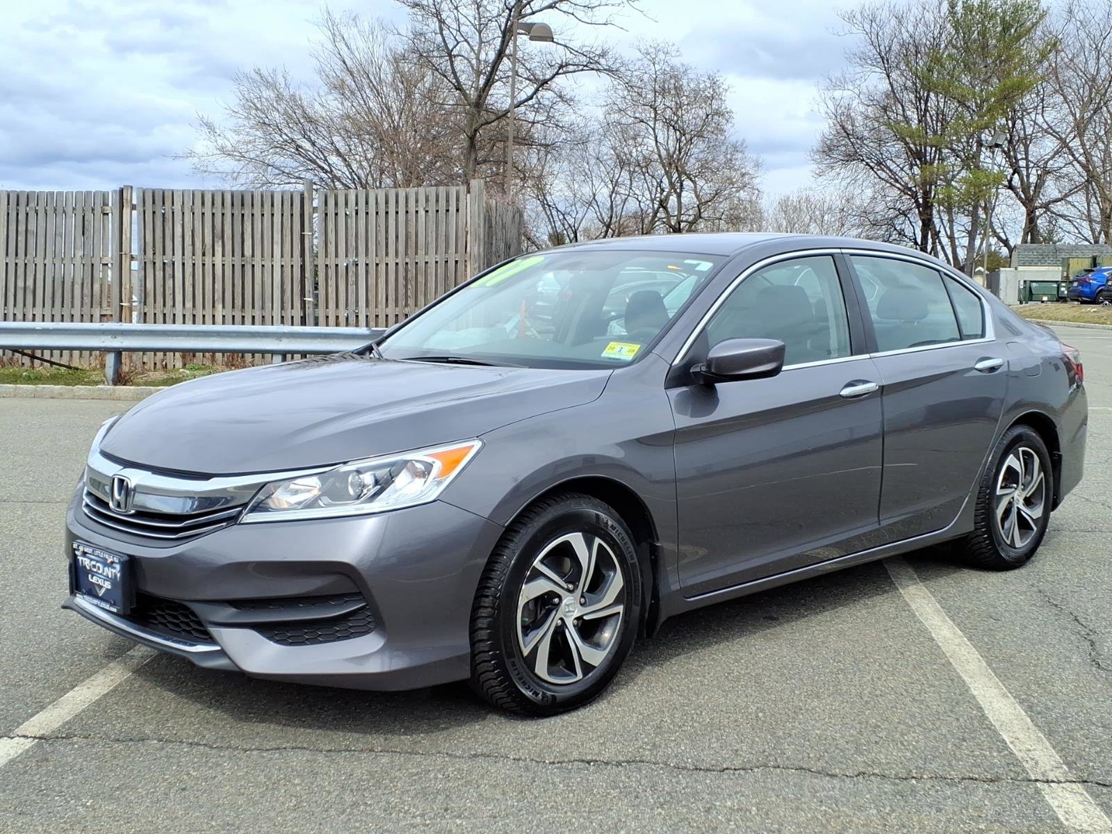 Used 2017 Honda Accord LX image 3