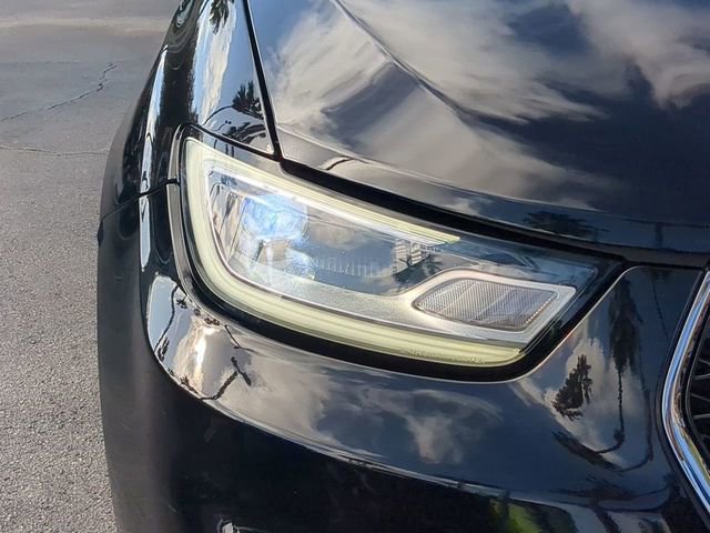 Used 2024 Chrysler Pacifica Touring-L image 10