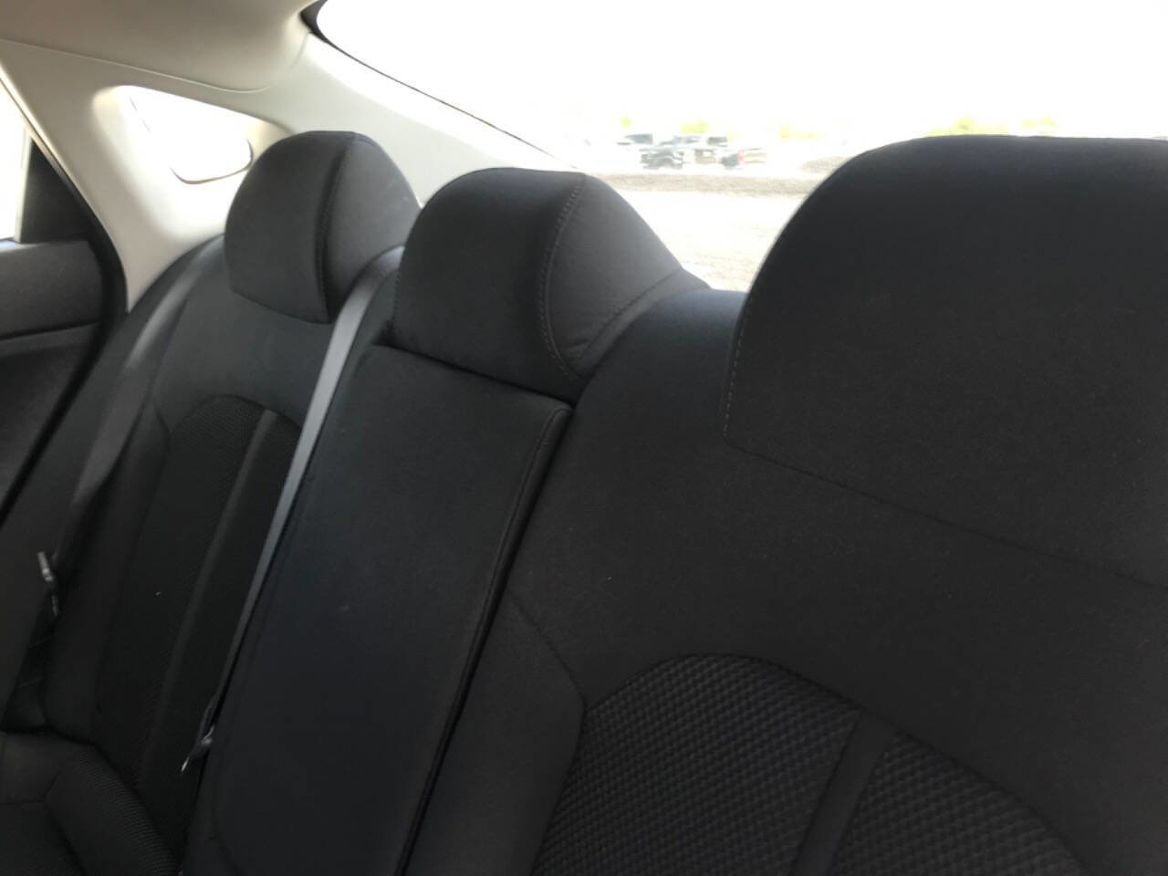 Used 2020 Kia Optima LX image 19