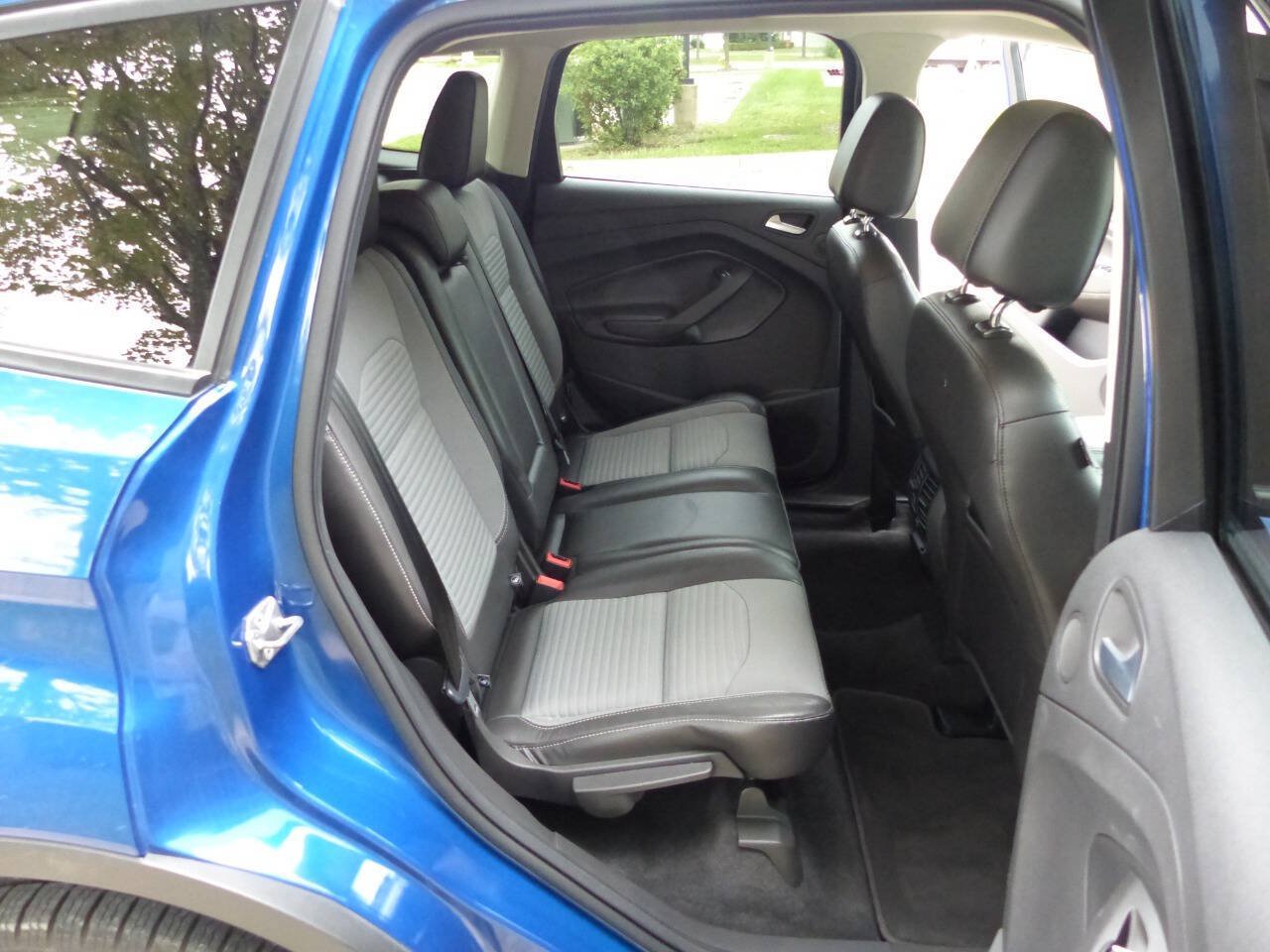 Used 2017 Ford Escape Titanium FWD image 43