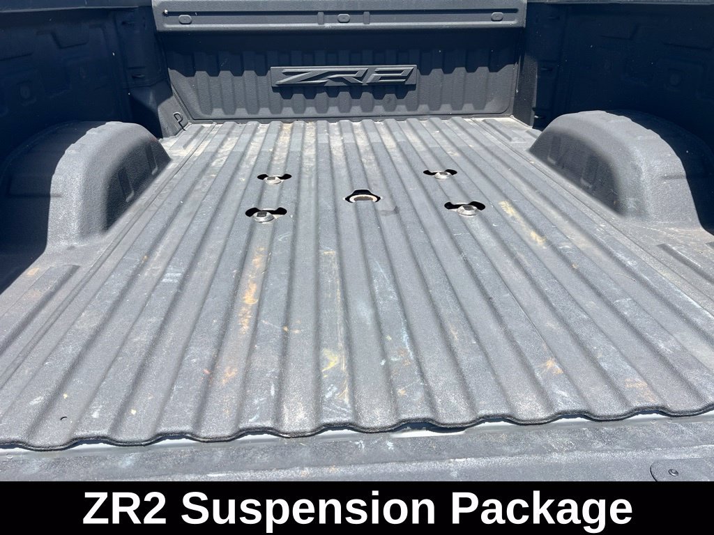 Used 2024 Chevrolet Silverado 2500 ZR2 w/ Technology Package AWD/4WD image 10