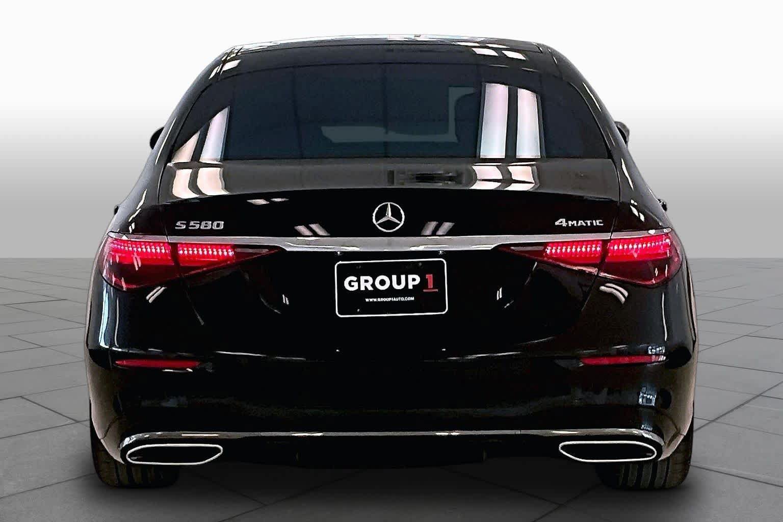 Used 2024 Mercedes-Benz S 580 4MATIC Sedan image 4