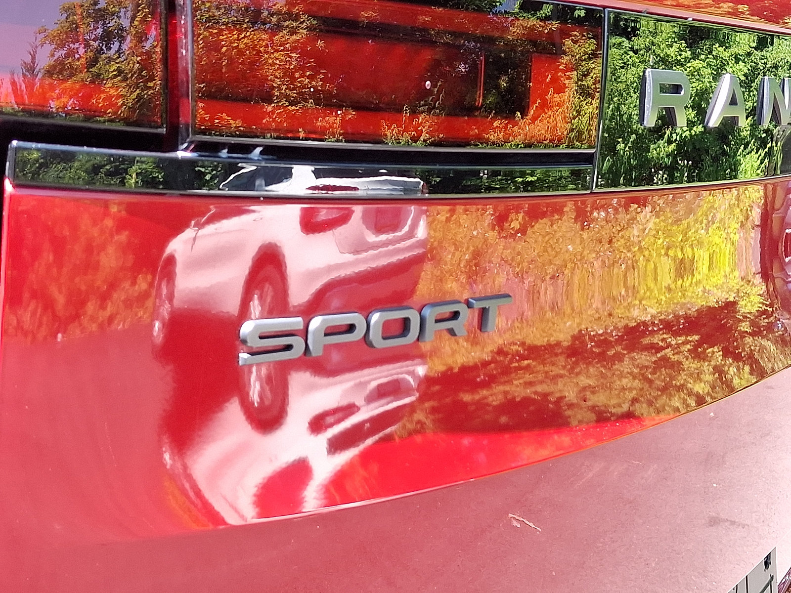Used 2025 Land Rover Range Rover Sport Dynamic SE AWD/4WD image 30