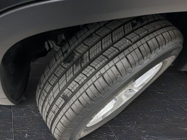 New 2025 Jeep Grand Cherokee Laredo X w/ Trailer Tow Package image 34