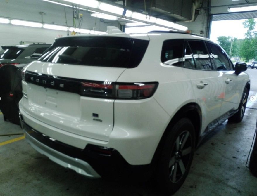 Used 2025 Honda Prologue Touring image 5