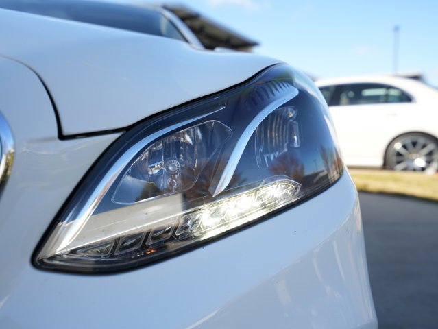 Used 2016 Mercedes-Benz E 350 Sedan image 12
