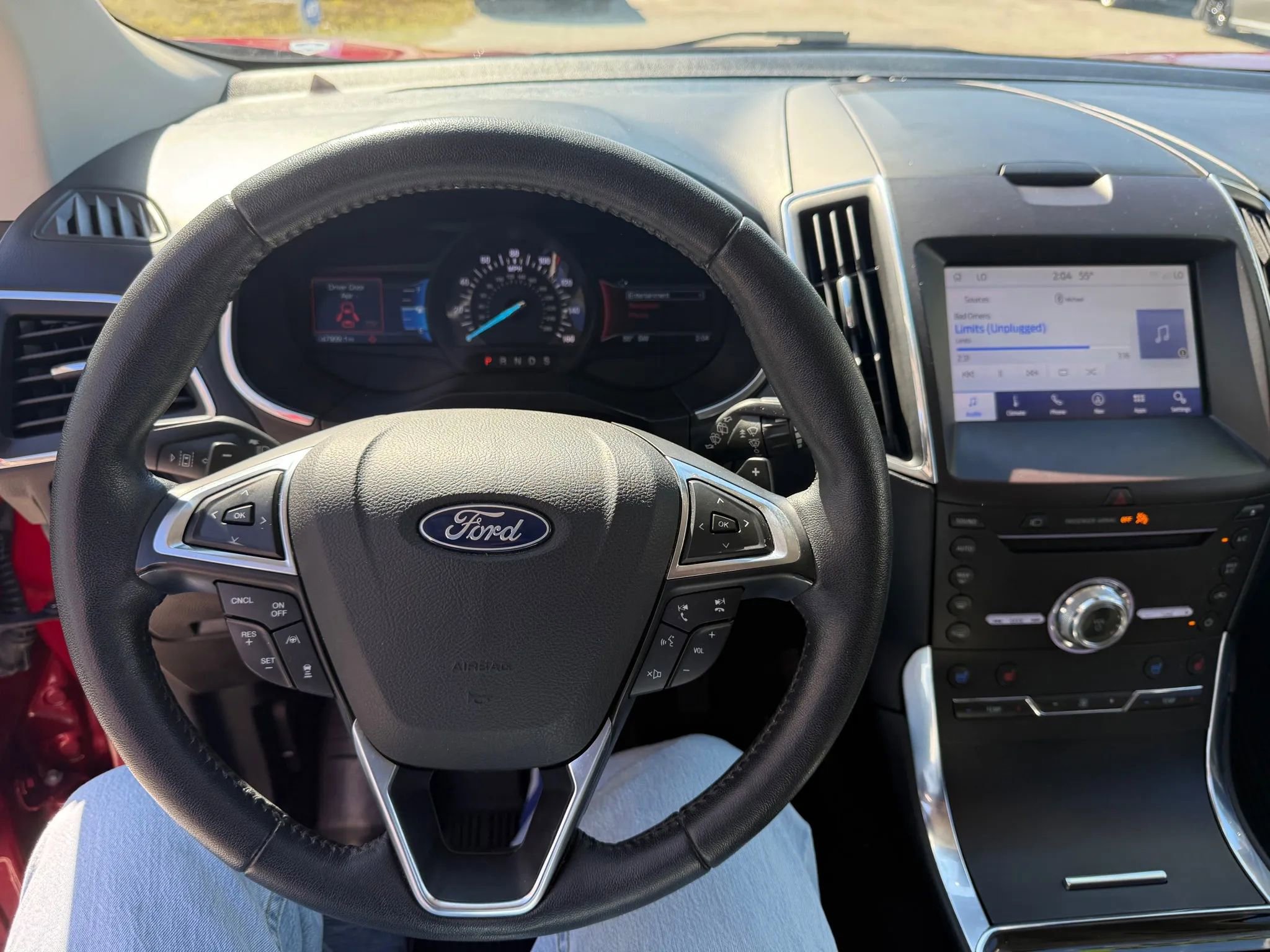 Used 2019 Ford Edge Titanium w/ Equipment Group 301A image 10