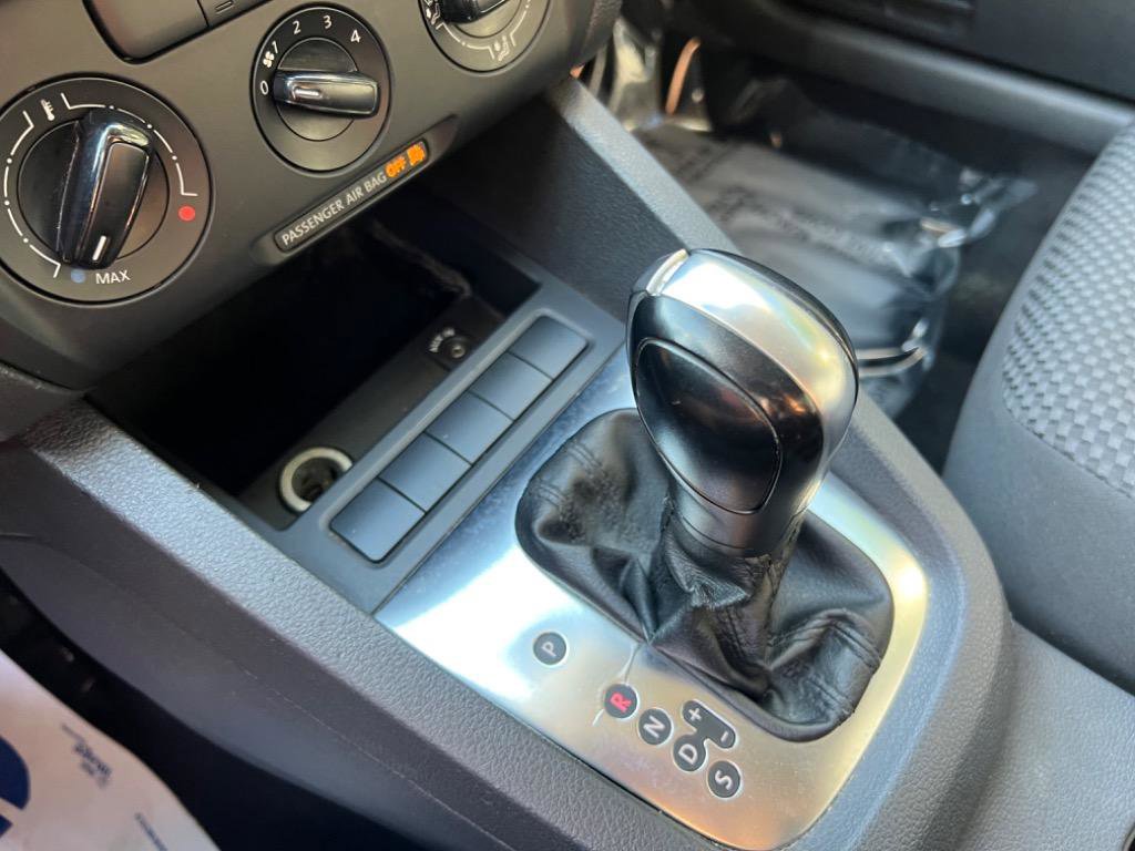 Used 2013 Volkswagen Jetta Sedan image 25