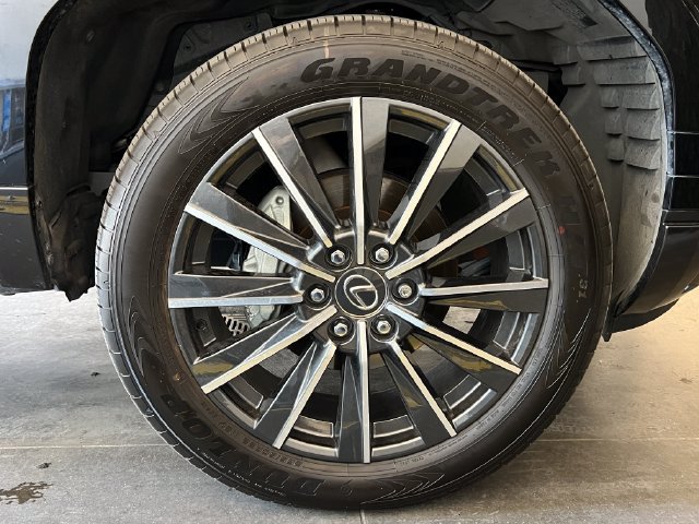 Certified 2025 Lexus GX 550 w/ Accessory Package (2T) AWD/4WD image 12