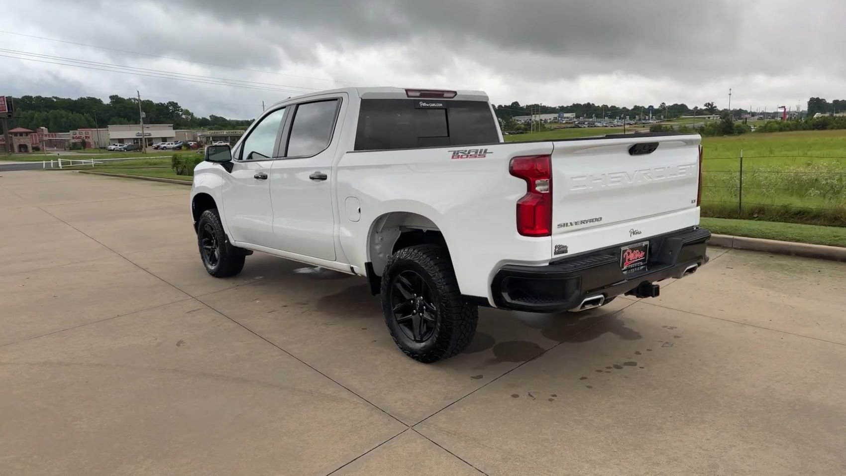 Used 2023 Chevrolet Silverado 1500 LT Trail Boss w/ Convenience Package II AWD/4WD image 6