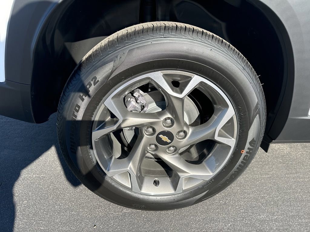 New 2026 Chevrolet Trax LT w/ Driver Confidence Package image 4