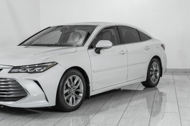 Used 2019 Toyota Avalon XLE w/ Moonroof Package image 62