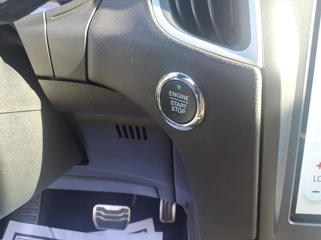 Used 2022 Ford Edge ST-Line image 25