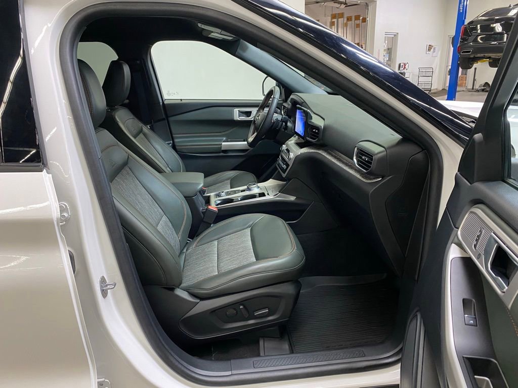 Used 2024 Ford Explorer Timberline w/ Timberline Technology Package image 18