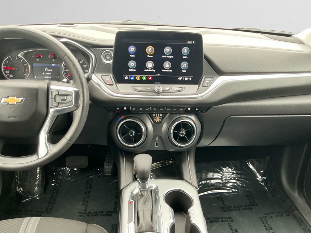Used 2025 Chevrolet Blazer LT image 11