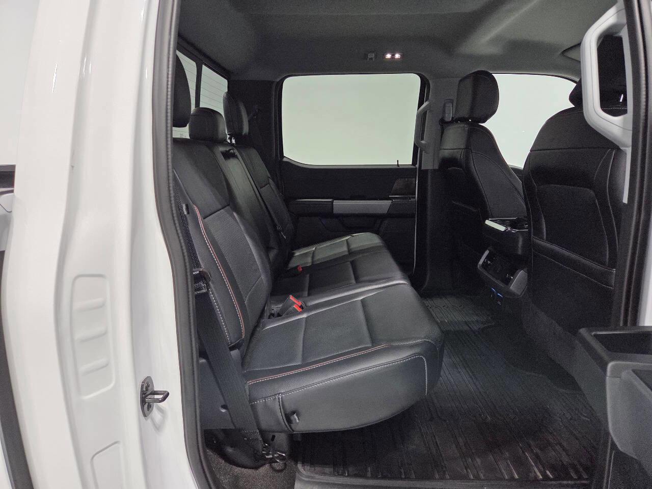 Used 2021 Ford F150 Lariat w/ FX4 Off-Road Package AWD/4WD image 15