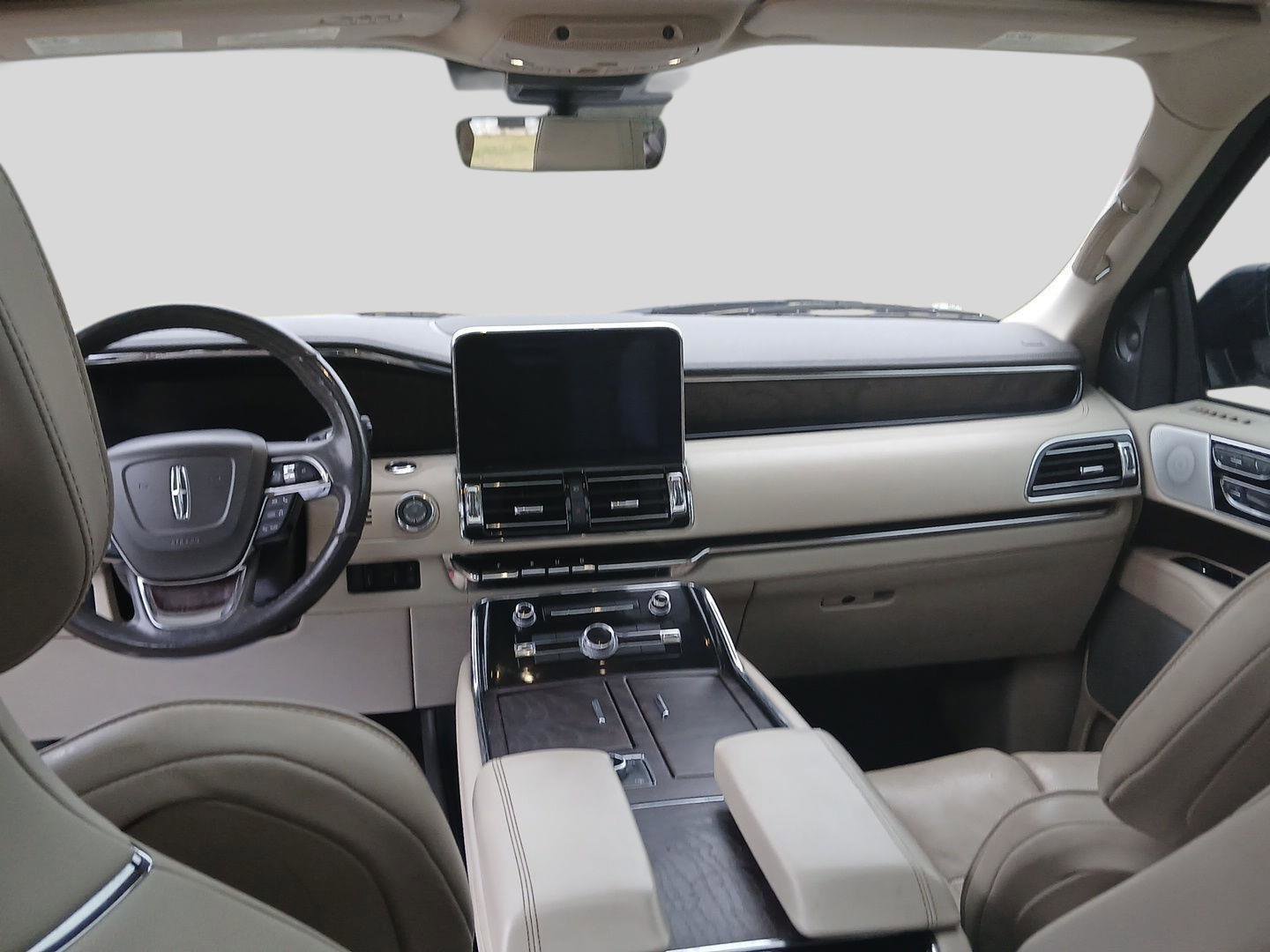 Used 2019 Lincoln Navigator Reserve image 25