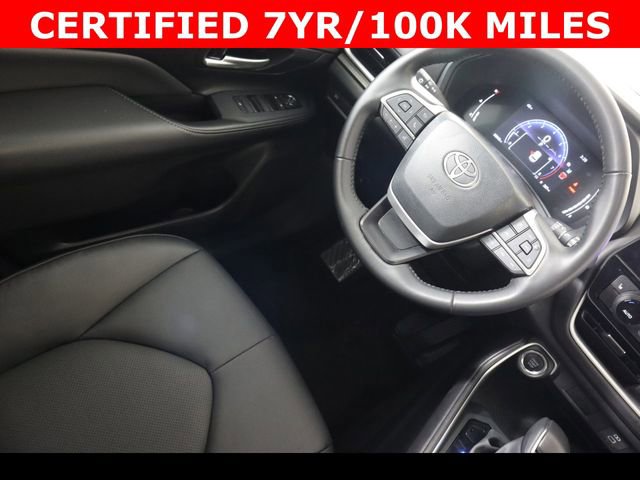 Used 2025 Toyota Grand Highlander XLE image 19