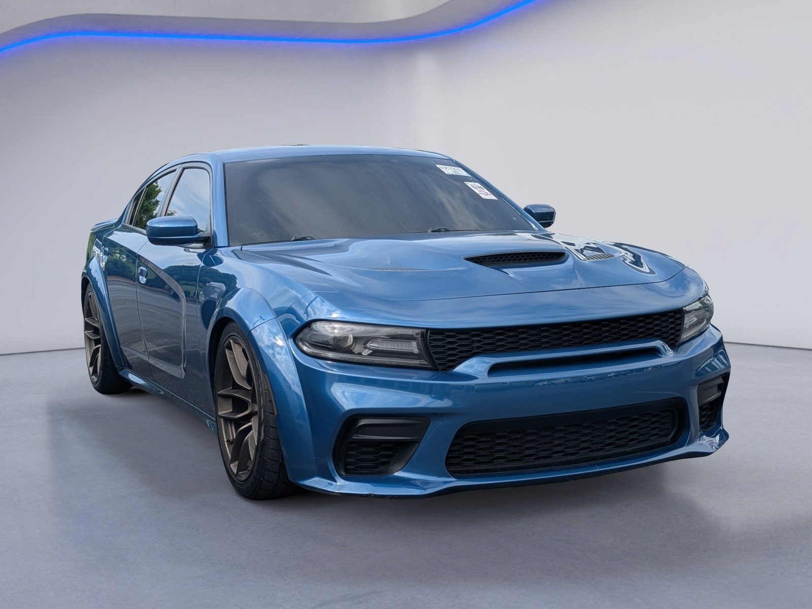 Used 2020 Dodge Charger SRT Hellcat w/ Carbon/Suede Interior Package RWD image 5