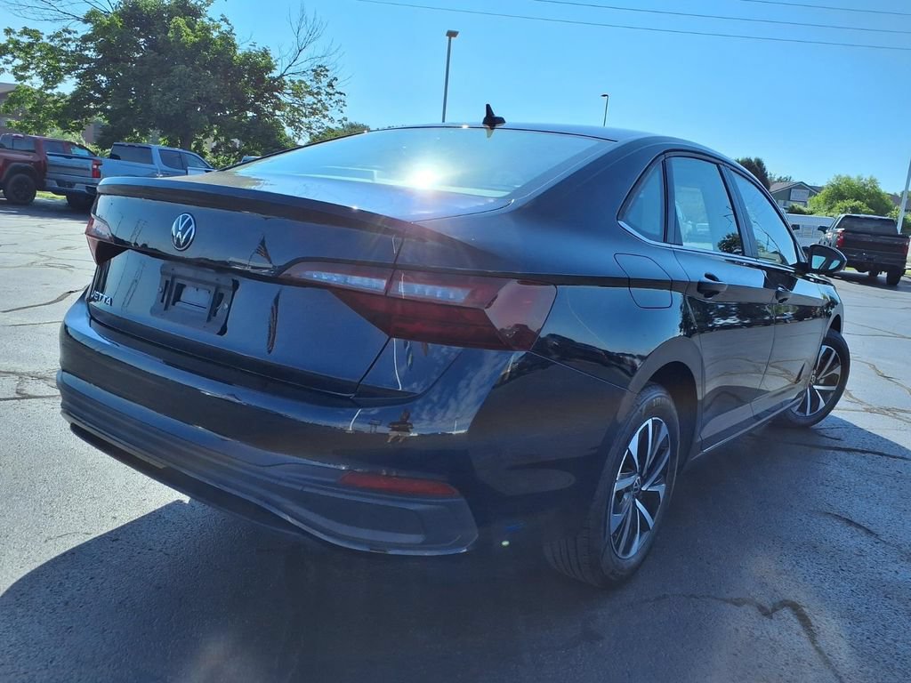 Used 2024 Volkswagen Jetta S FWD image 25