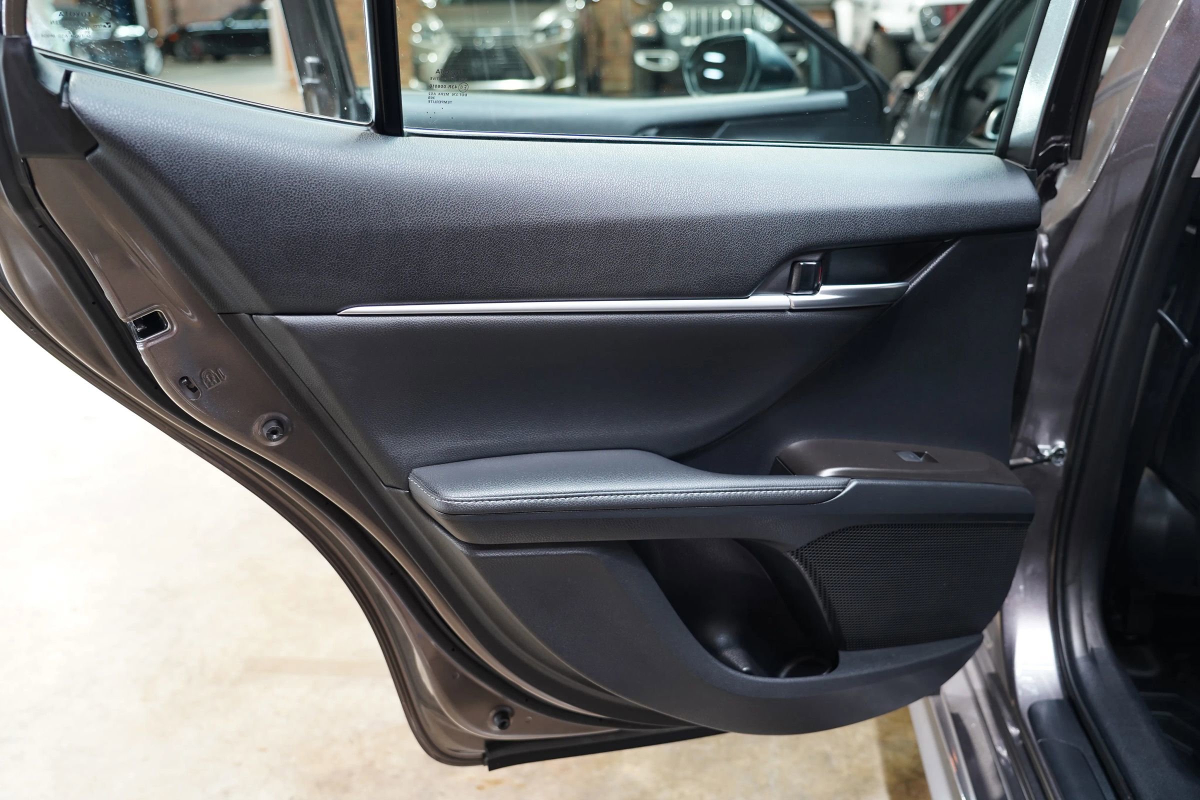 Used 2023 Toyota Camry XSE image 39